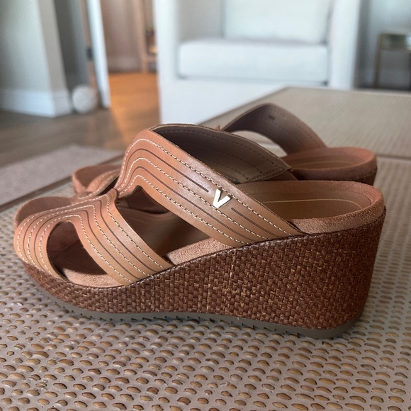 Vionic Women's Malorie Raffia Natural Wedges - Ladies Platform Sandals Size 8 - Picture 2 of 6